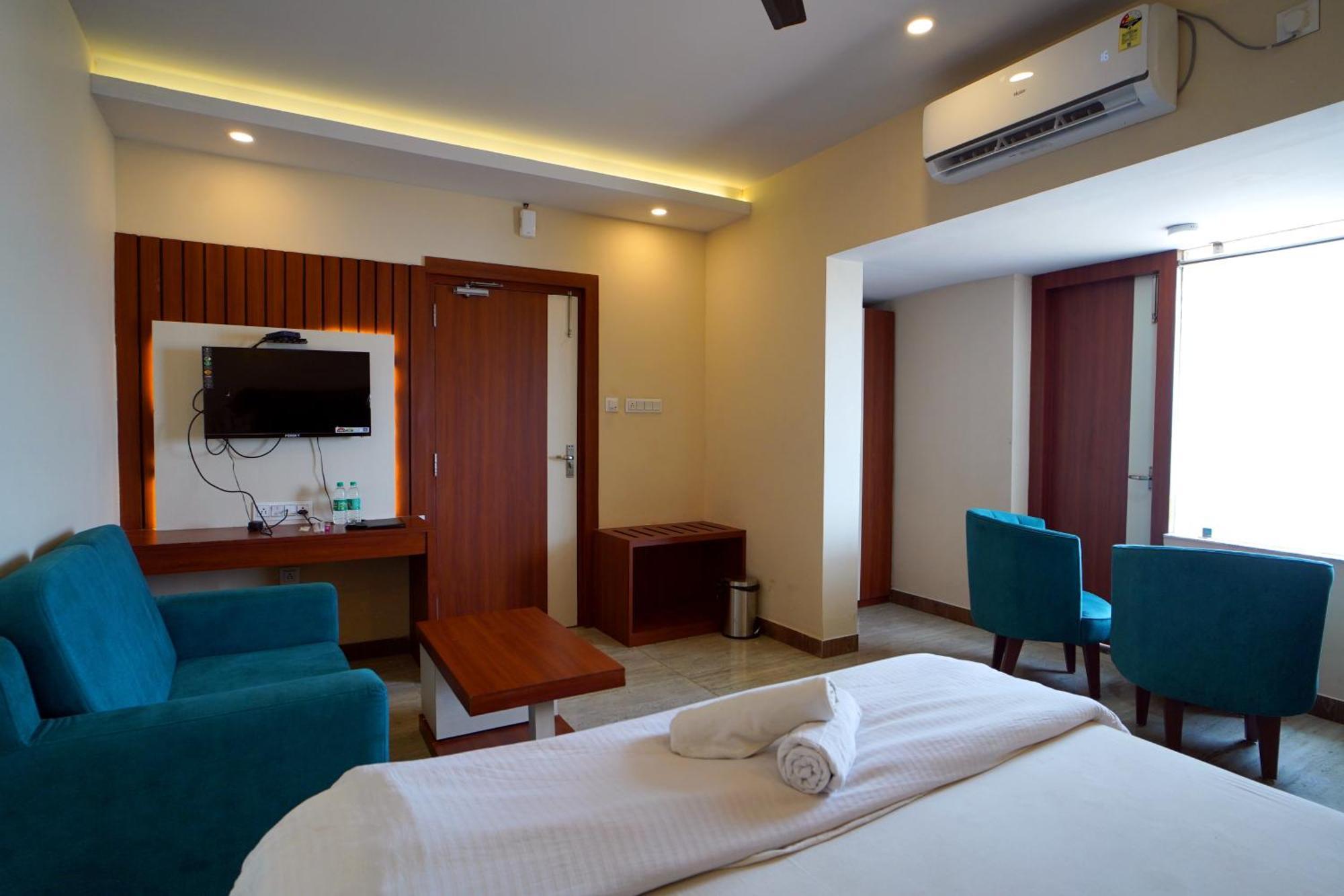 Royal Sea View !! Beach Front With Free Wifi !! Digha  Extérieur photo
