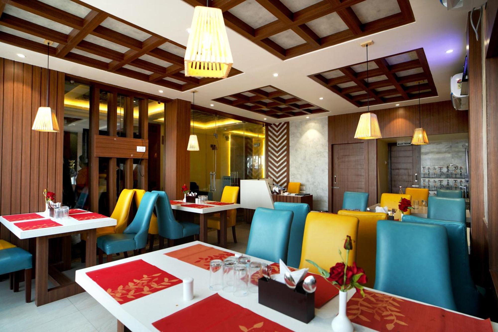 Royal Sea View !! Beach Front With Free Wifi !! Digha  Extérieur photo