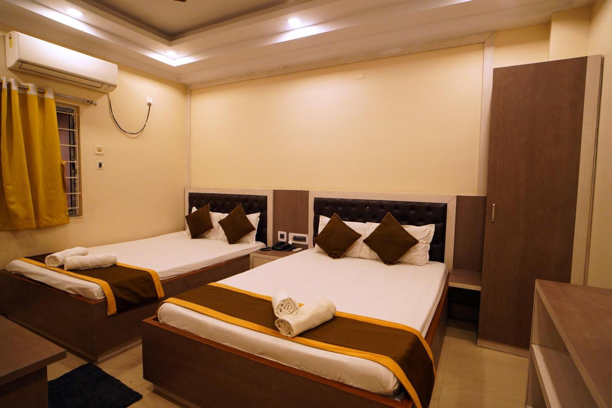 Royal Sea View !! Beach Front With Free Wifi !! Digha  Extérieur photo