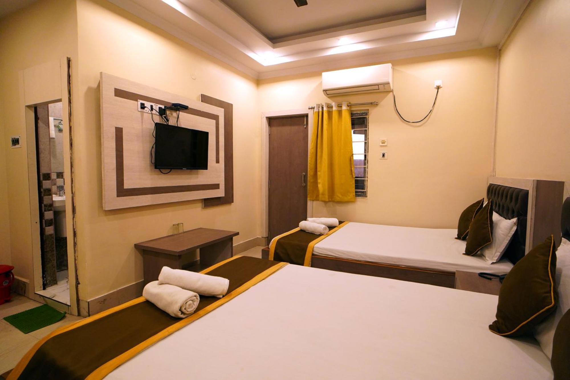 Royal Sea View !! Beach Front With Free Wifi !! Digha  Extérieur photo